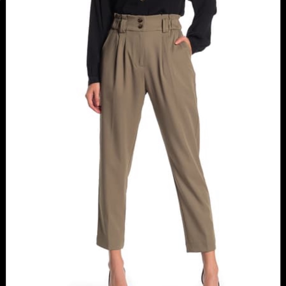 NWT Elodie Double Front Pleated Pants